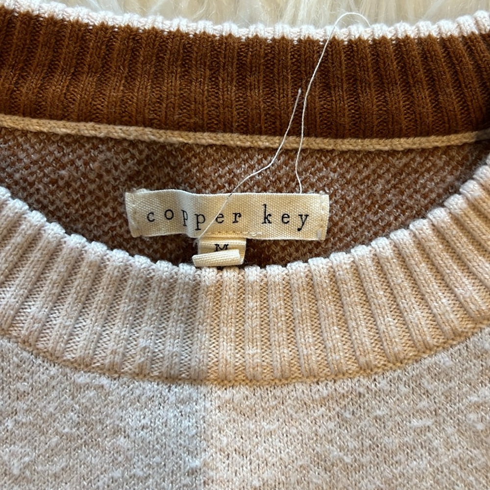 Copper Key.  Size M. - Picture 2 of 2